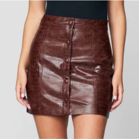 NWT🔥 BUDDLE OFF 🔥10 🔥ITEMS 🔥 VARIETY🔥VARIOUS SIZES🔥SMLXL🔥 - Picture 3 of 16